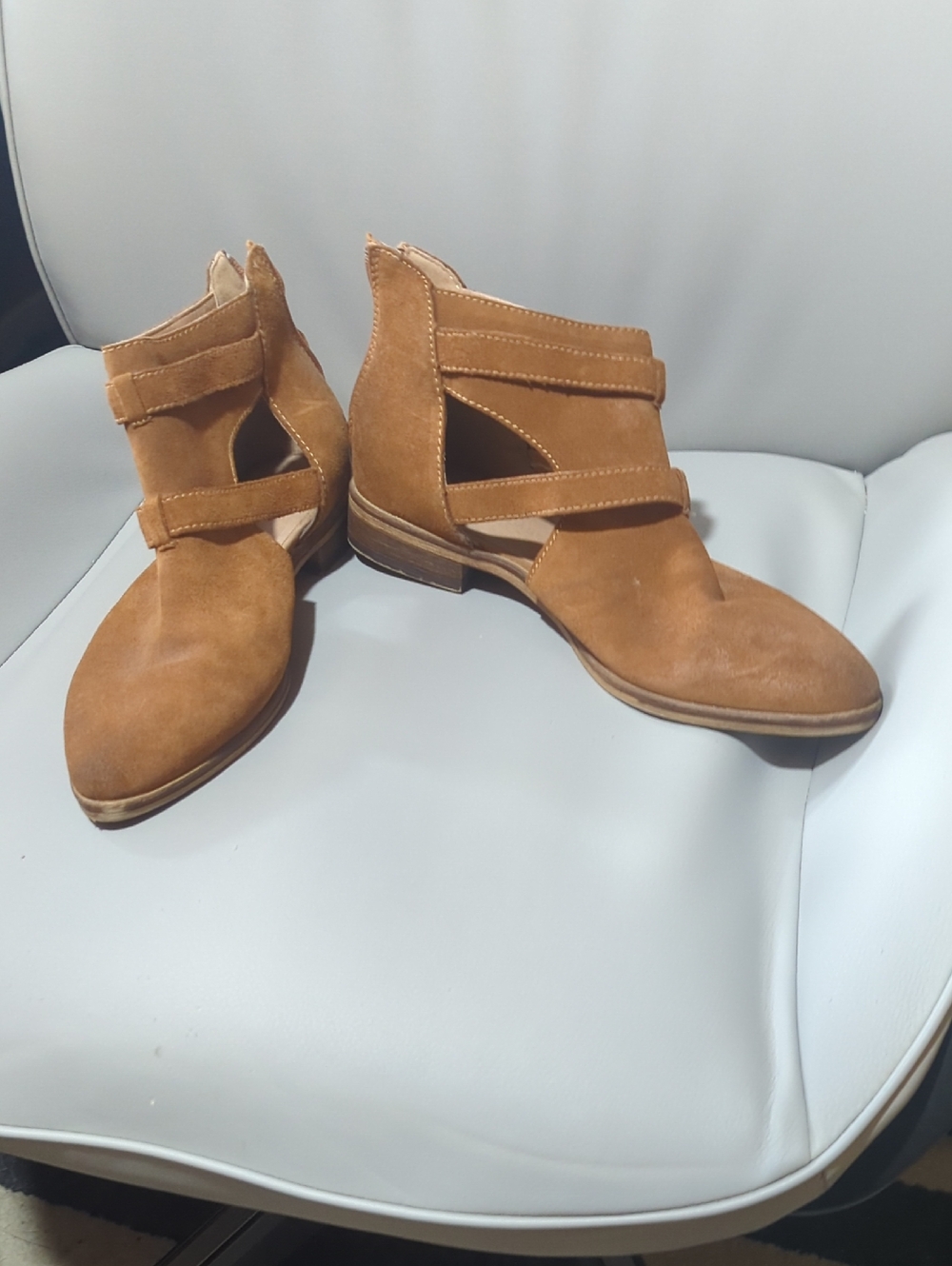 Chinese Laundry Tan Suede Cutout Strap Ankle Booties
